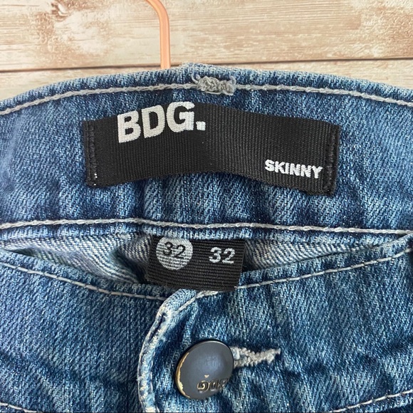 BDG Ripped Denim Skinny Jeans - Picture 3 of 3